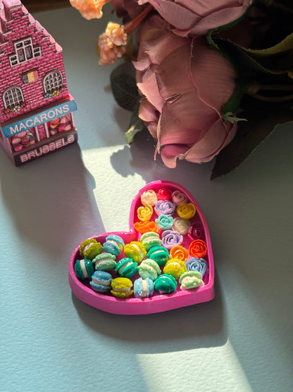 Macaroons & roses magnet