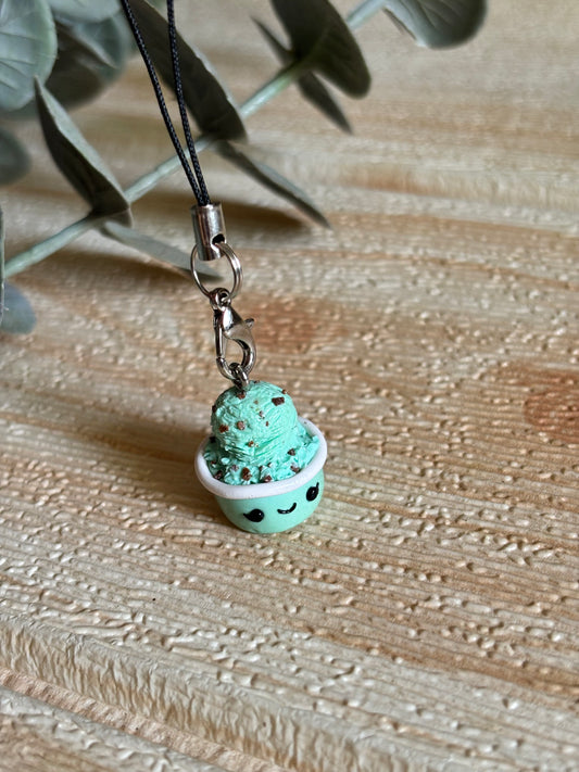 Mint choco icecream cup