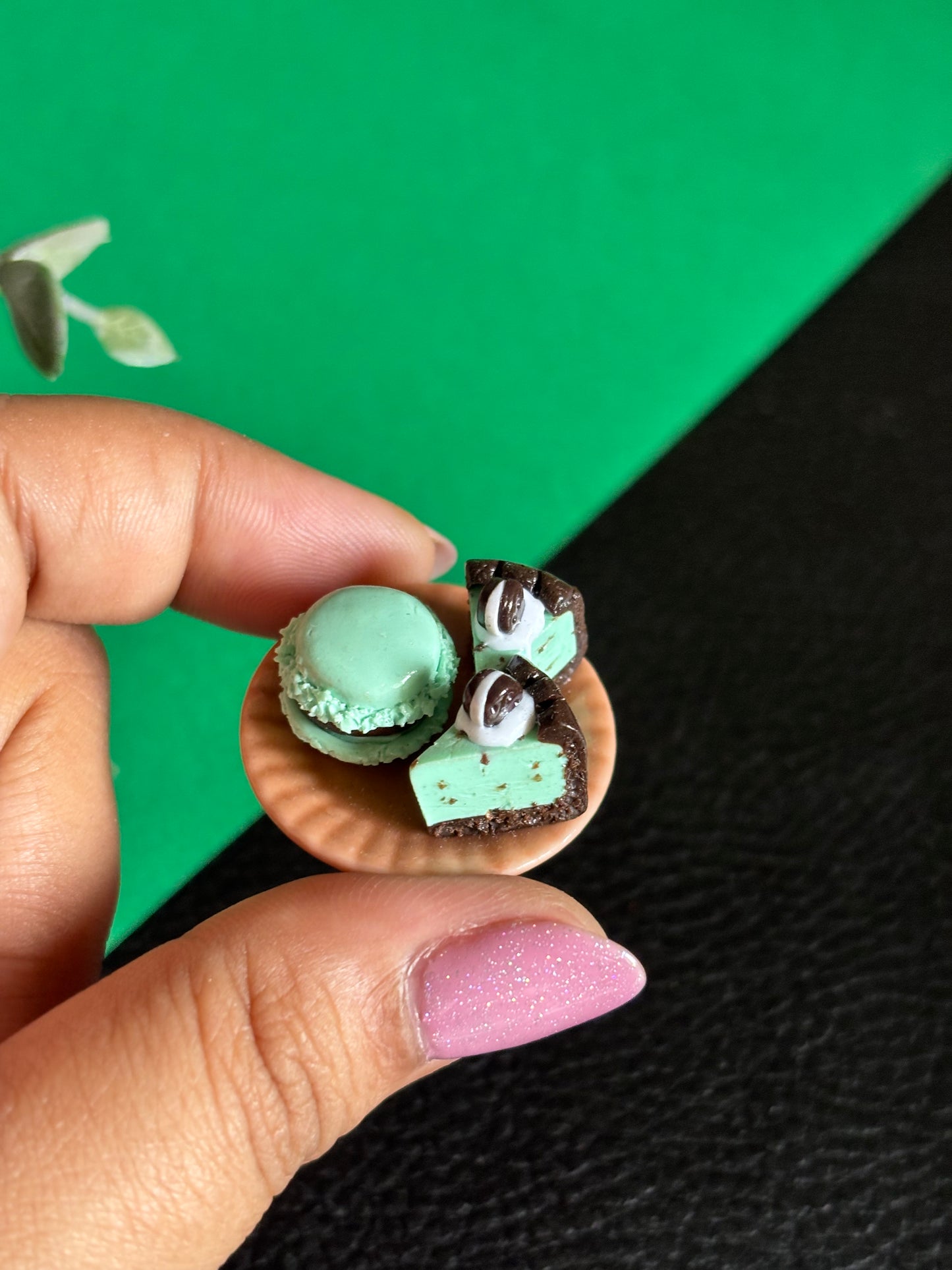 Mint Choco Dessert Plate Magnet