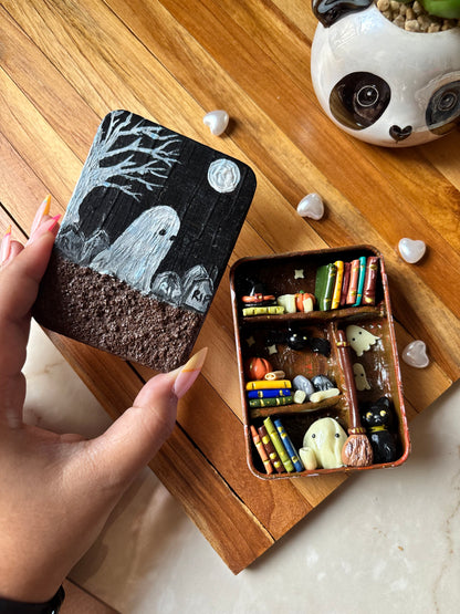 Haunted Library Tin