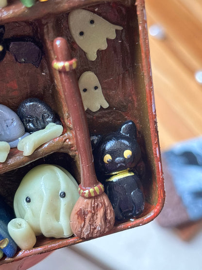 Haunted Library Tin