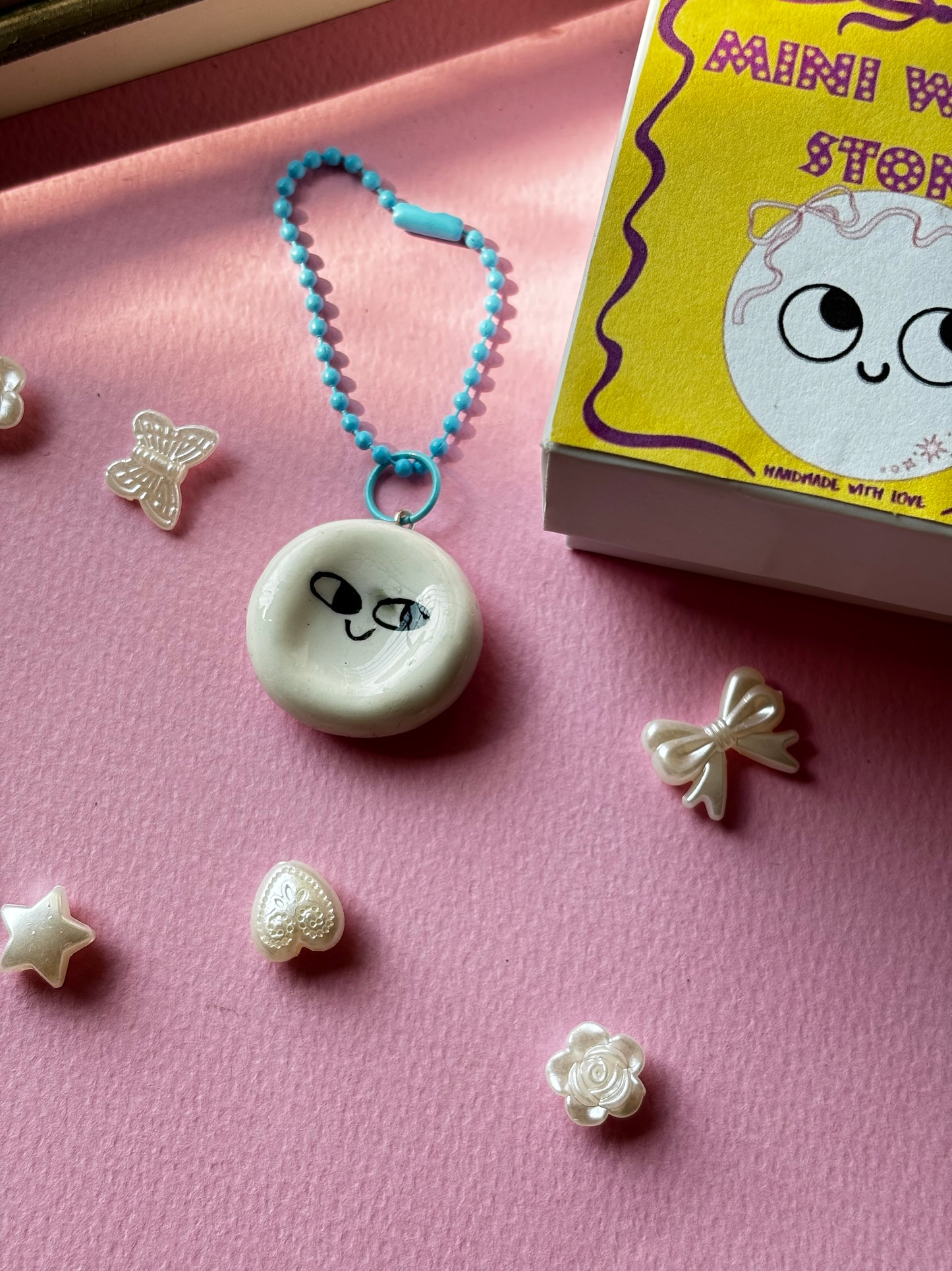 Side Eye Face Mini Worry Stone